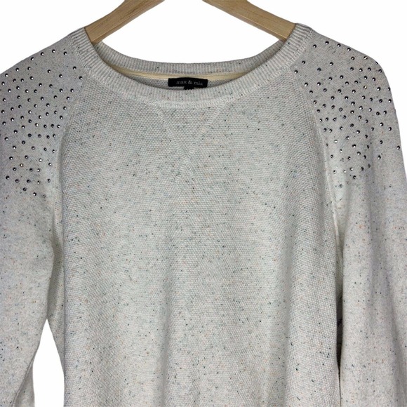 Max & Mia Womens Sweater Size M Studded Shoulder - Picture 3 of 9